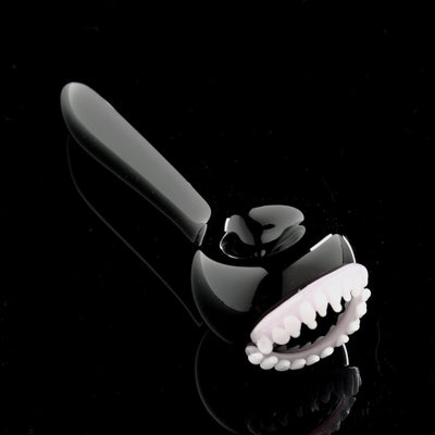 Glassheads "Chomper" Spoon Hand Pipe 🦈 